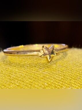 Delicate Gold plated size 7 Star Ring - Minimalist Stackable Band